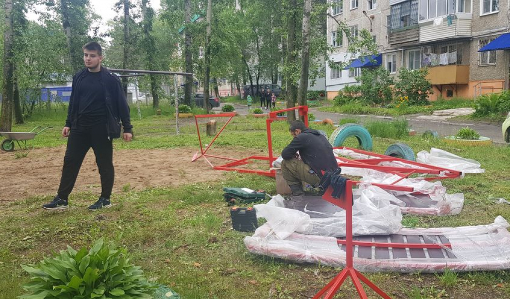 Началась работа по реализации проекта "Детский мир" ТОС "Озера"