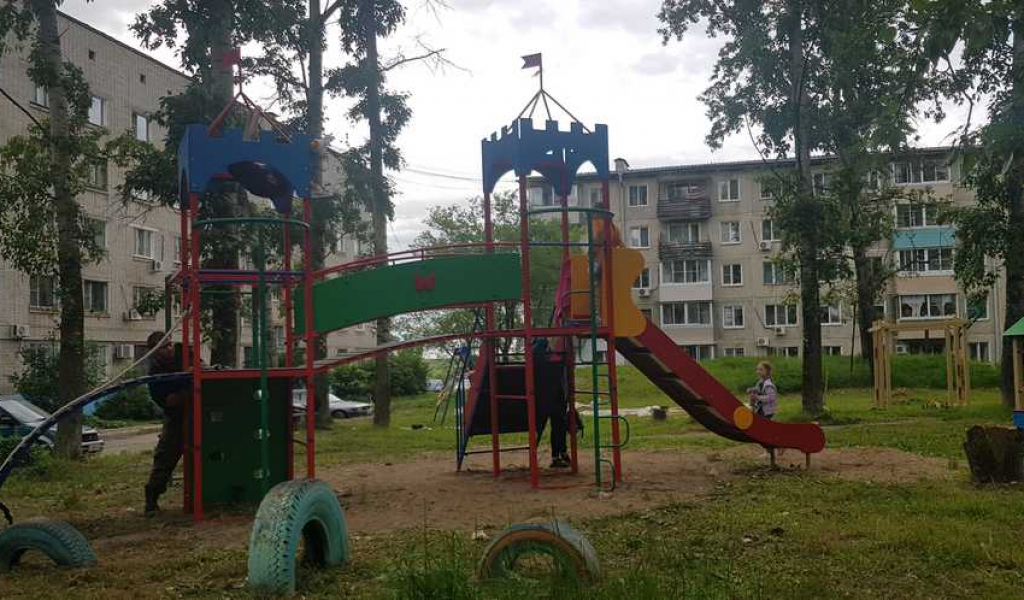Завершена реализация проекта "Детский мир" ТОС "Озера"