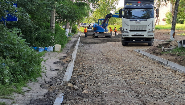 Реализуется проект "Широкая автопарковка во дворе" ТОС "Дружные соседи"