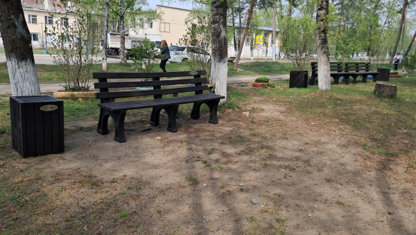 Продолжается реализация проекта "Красивая придомовая территория" ТОС "Ленина, 12"
