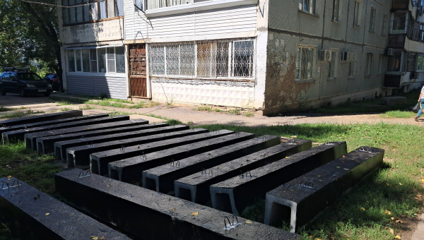 Продолжается реализация проекта "Отведем воду от дома" ТОС "Ленина, 24А"